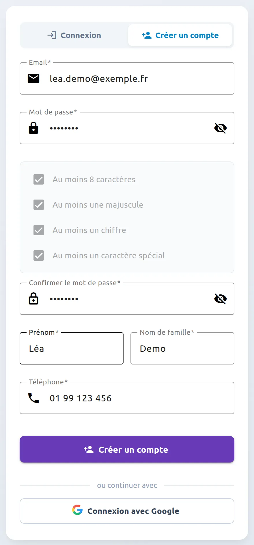 Formulaire « Créer un compte » de CalConsult, rempli : adresse e-mail, mot de passe masqué avec ses quatre règles cochées, confirmation, prénom, nom de famille et téléphone. Le bouton « Créer un compte » est actif.